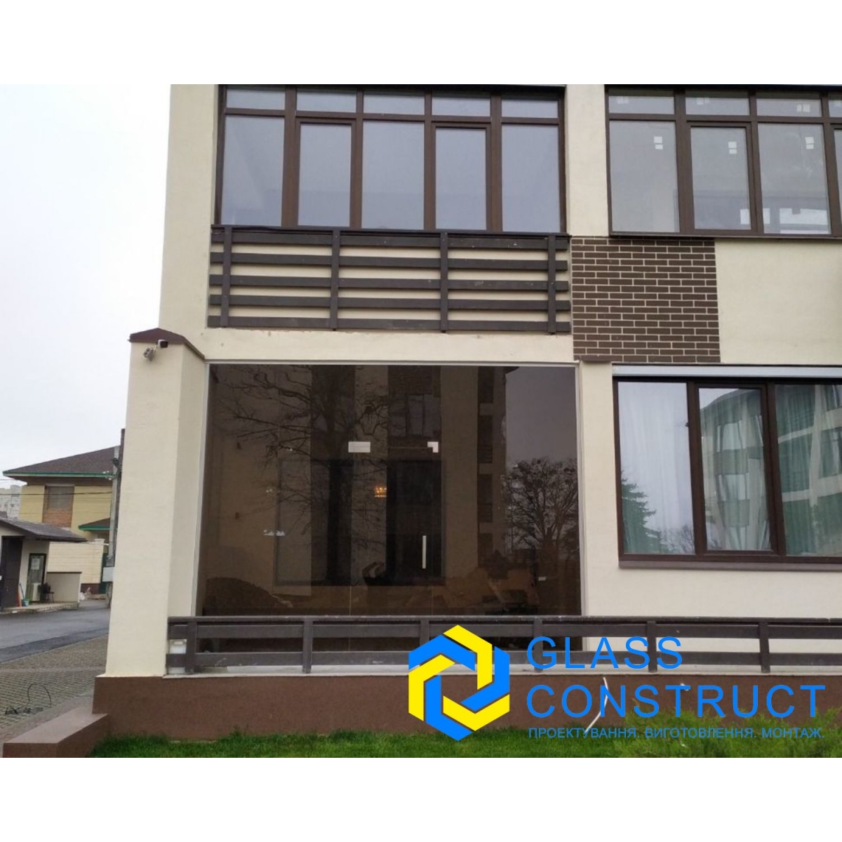 Остекление панорамное и безрамное.