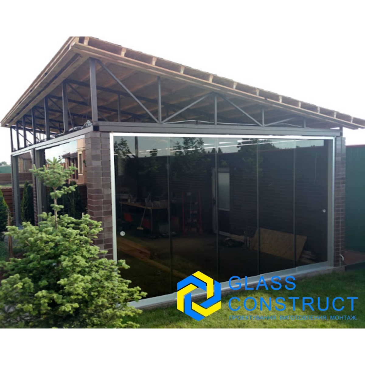 Виготовлення скляних альтанок, скління веранд та терас.