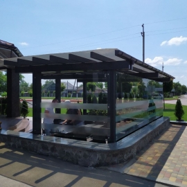 Виготовлення скляних альтанок, скління веранд та терас.