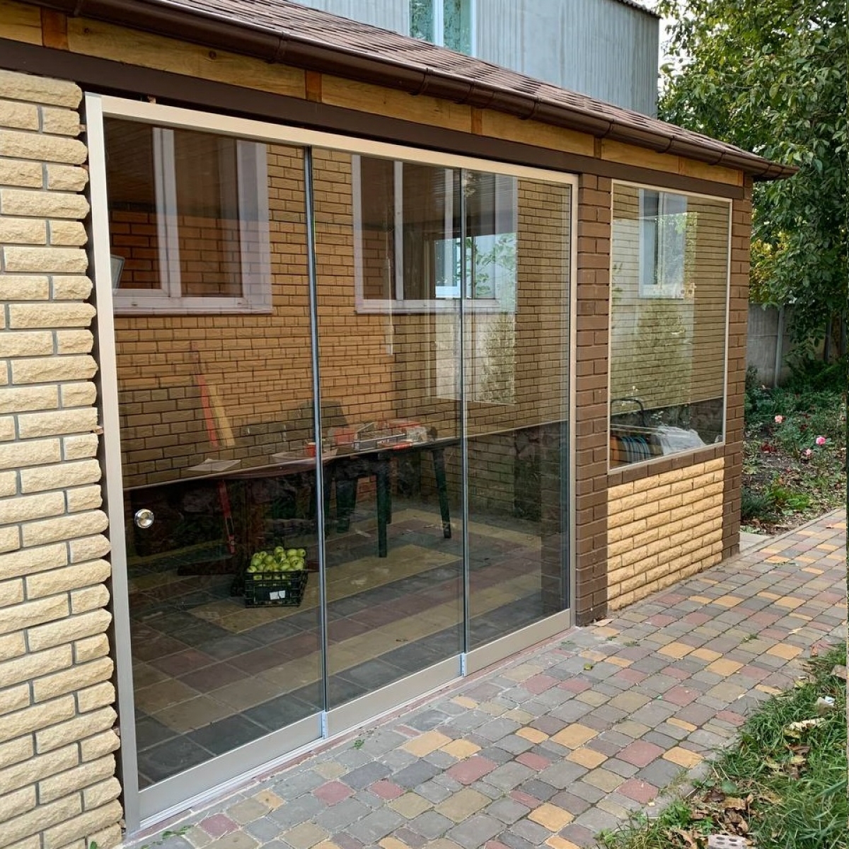 Комбіноване скління Orihuela – три стулки, стаціонар + слайдинг