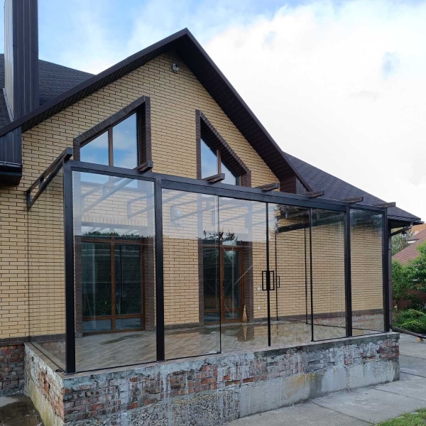 Скління альтанки Zaragoza – металокаркас, чорний матовий профіль Bural, верхній підвіс