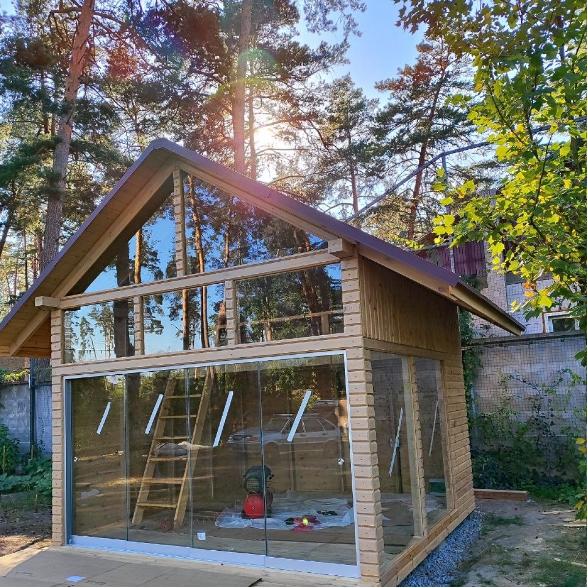 Скління будинку Elda – фрамуги, трикутні вставки, нижній слайдинг