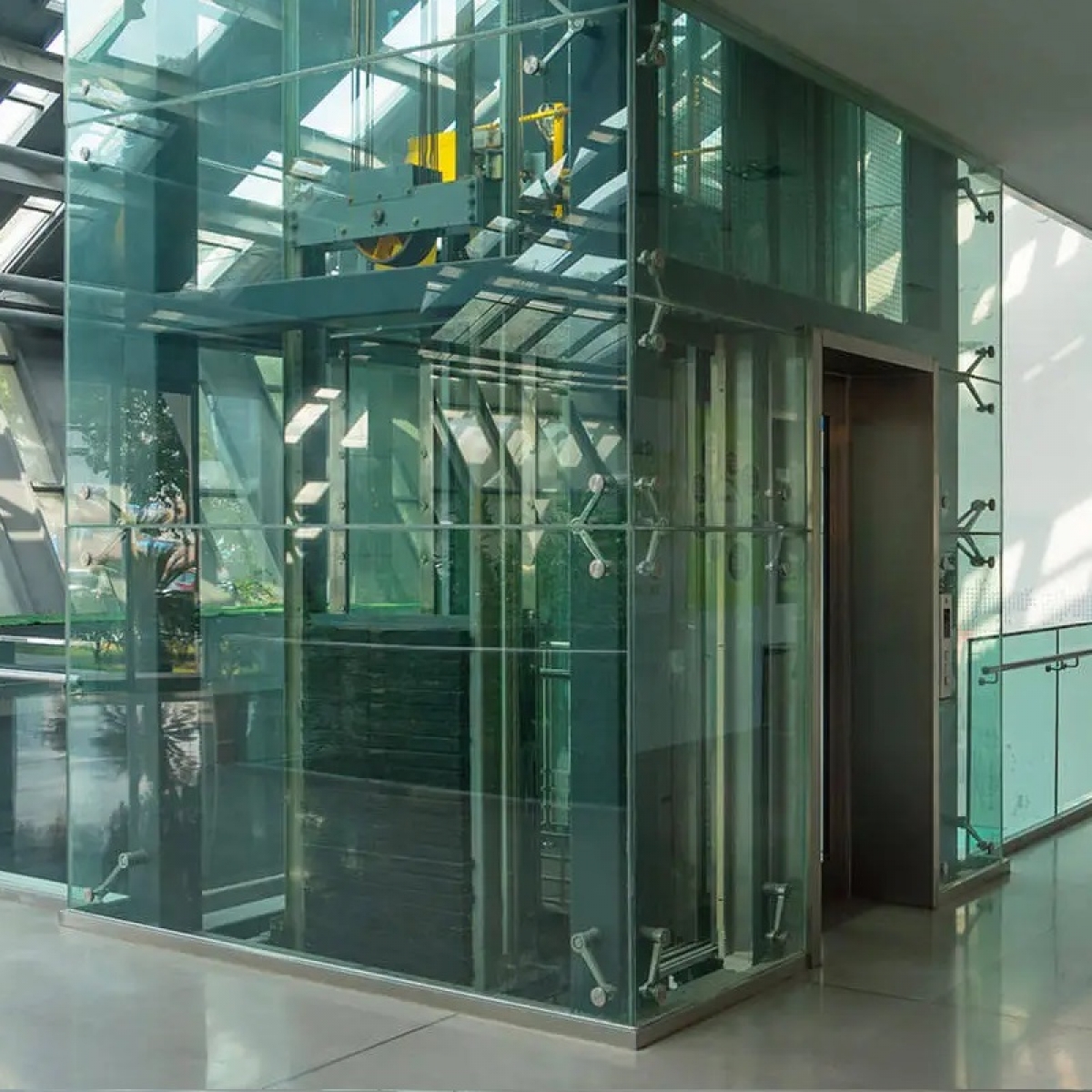 Lift Glazing "Olvera" - скління шахти ліфта в житловому будинку