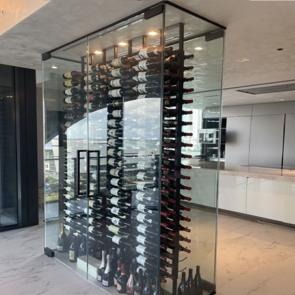 Wine Loft "Gandesa" - скляні двері та перегородки для винної шафи