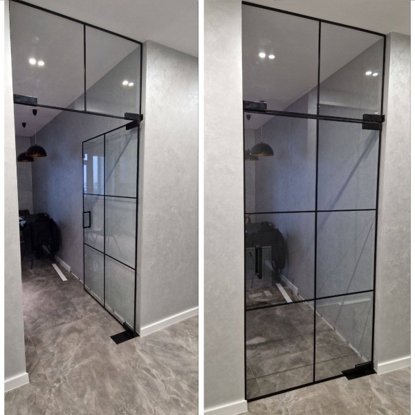 Маятниковые двери с фрамугой Cretas — врезной доводчик, прозрачное стекло, импосты