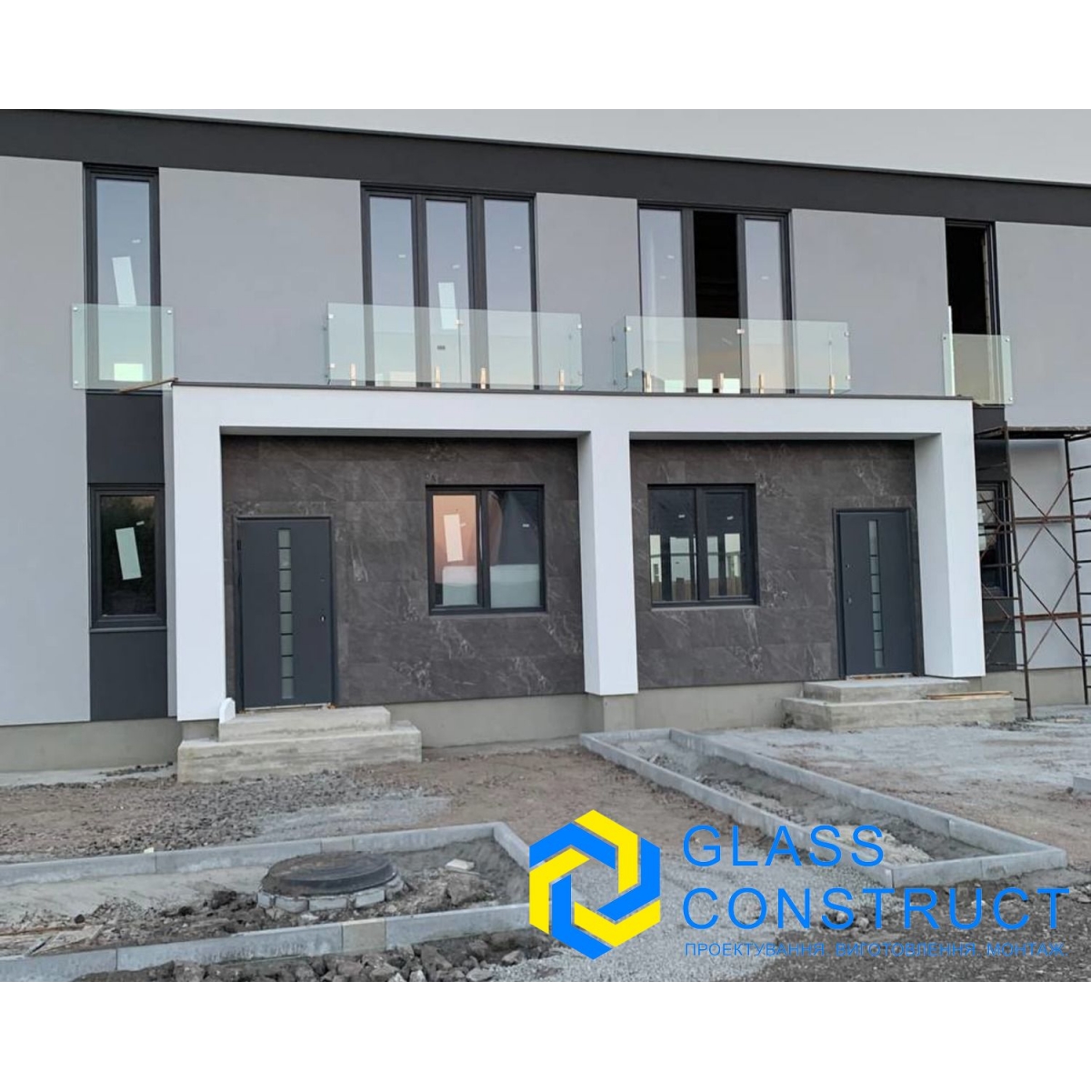 Ограждение стекло. Французский балкон ограждение.