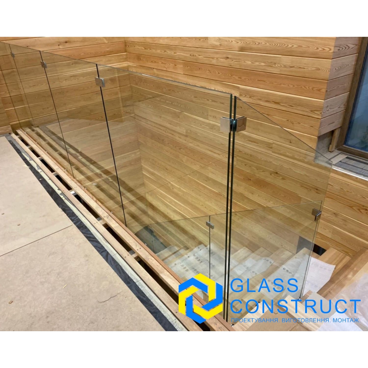 Поруччя для сходів скляні