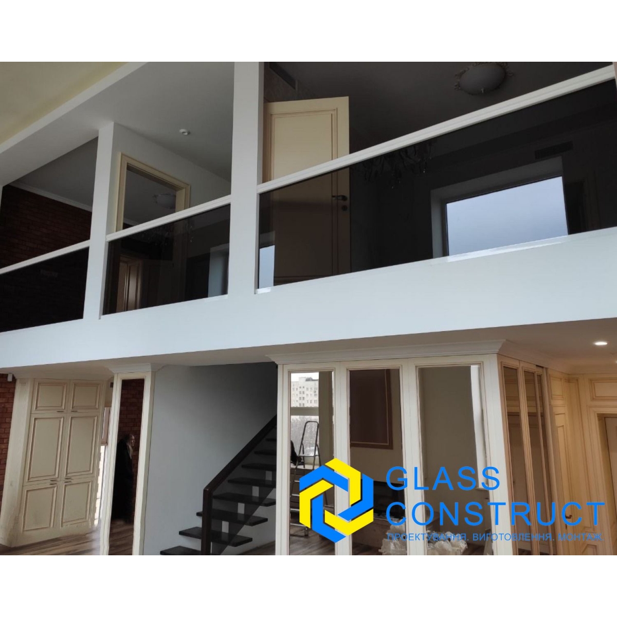 Скляні огорожі, перила в ТРЦ