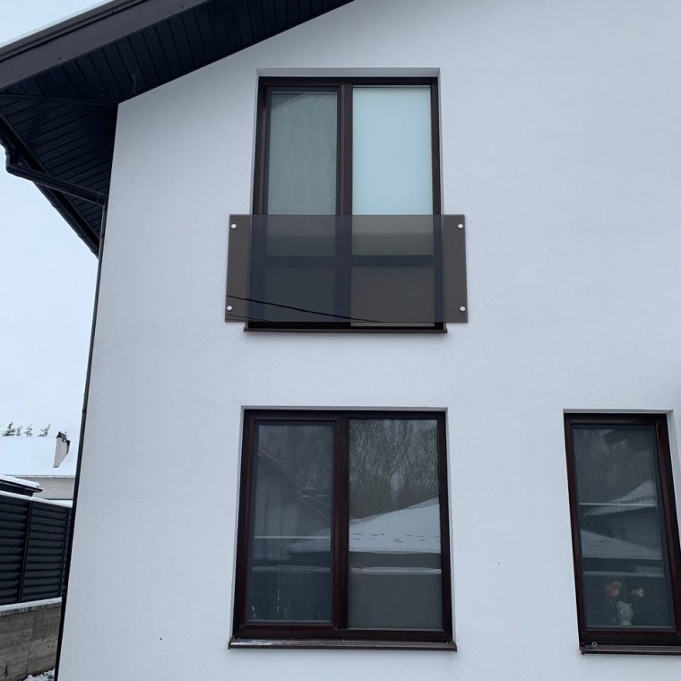 Ограждение стекло. Французский балкон ограждение.