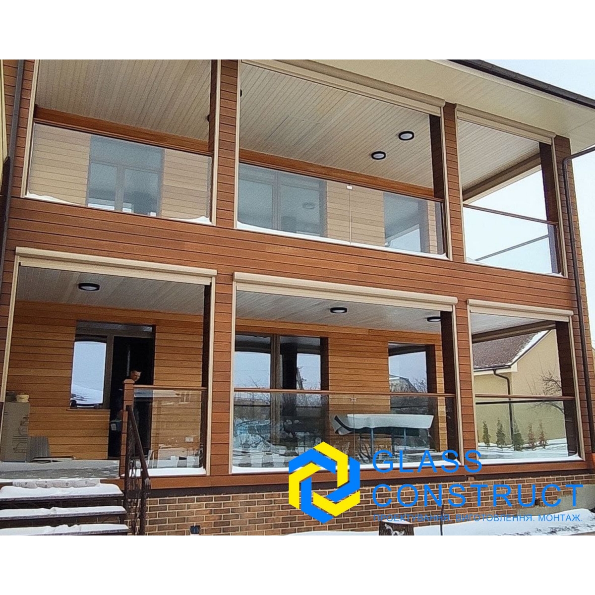 Скляні огорожі, перила в ТРЦ