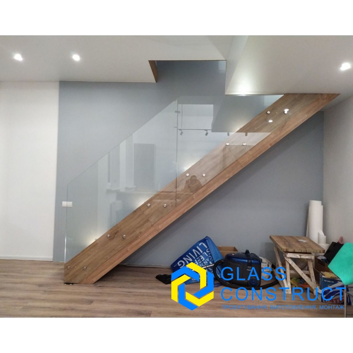 Поруччя для сходів скляні