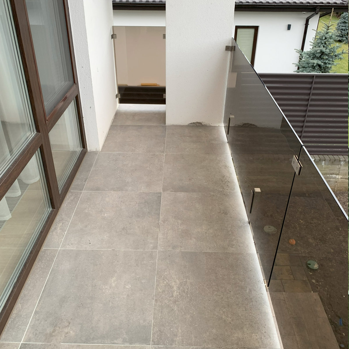 Zaragoza — бронзове огородження другого поверху на виносних стійках з нержавійної сталі