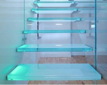 Стеклянные полы и крыши