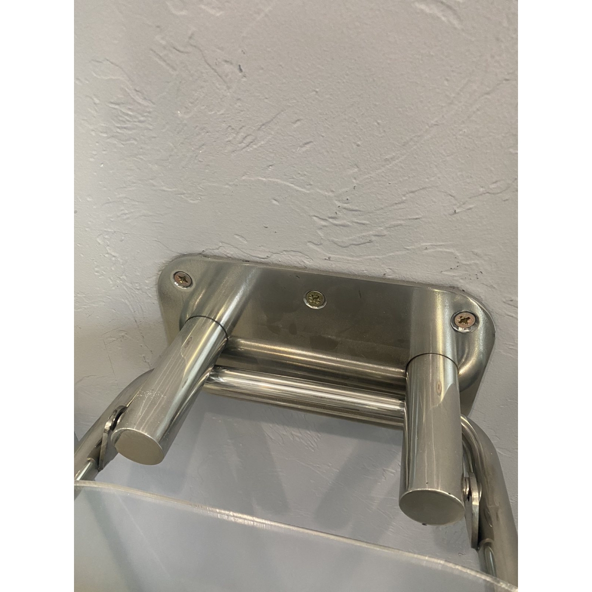 Сидіння в душ. Відкидне сидіння. Акрил.