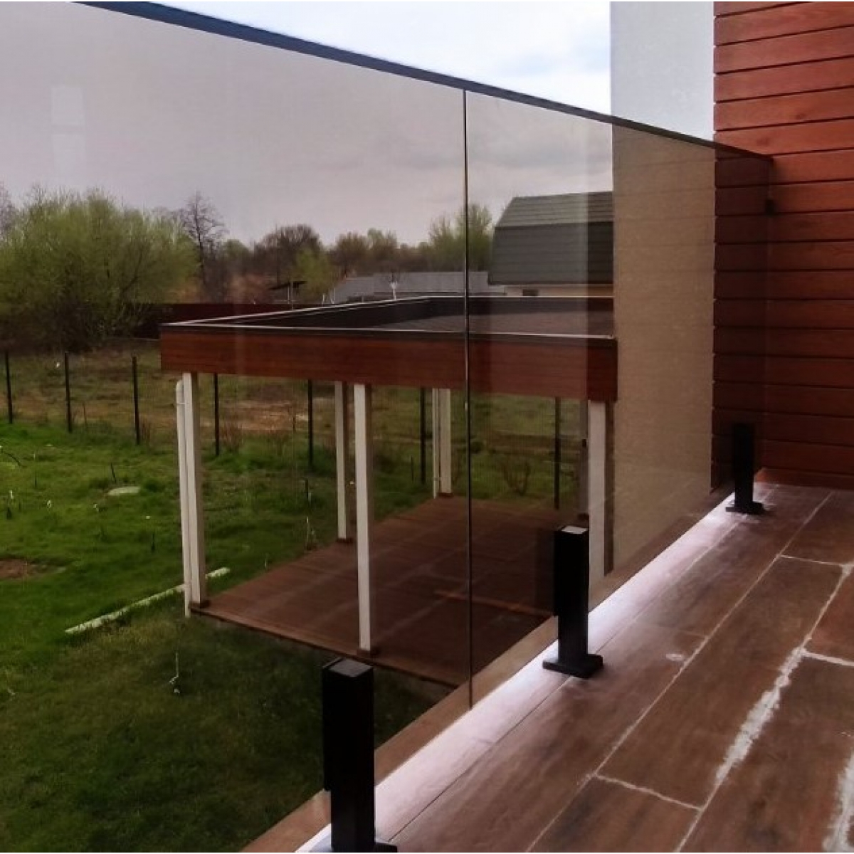 Стійка для скла 400 мм. Black