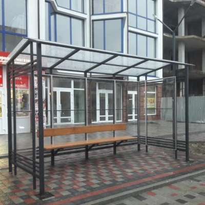 Shelter — прозора скляна зупинка