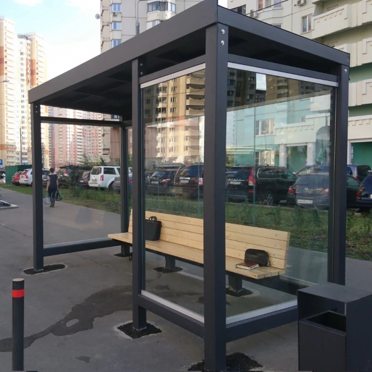 Mérida — стеклянная остановка из стекла и металла Mérida — стеклянная остановка из стекла и металла