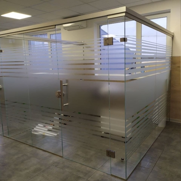 Стеклянные перегородки (без крепления к потолку) Gerona