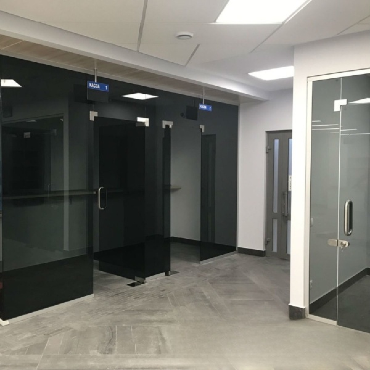 Перегородки межкомнатные из стекла Cordoba Перегородки межкомнатные из стекла Cordoba