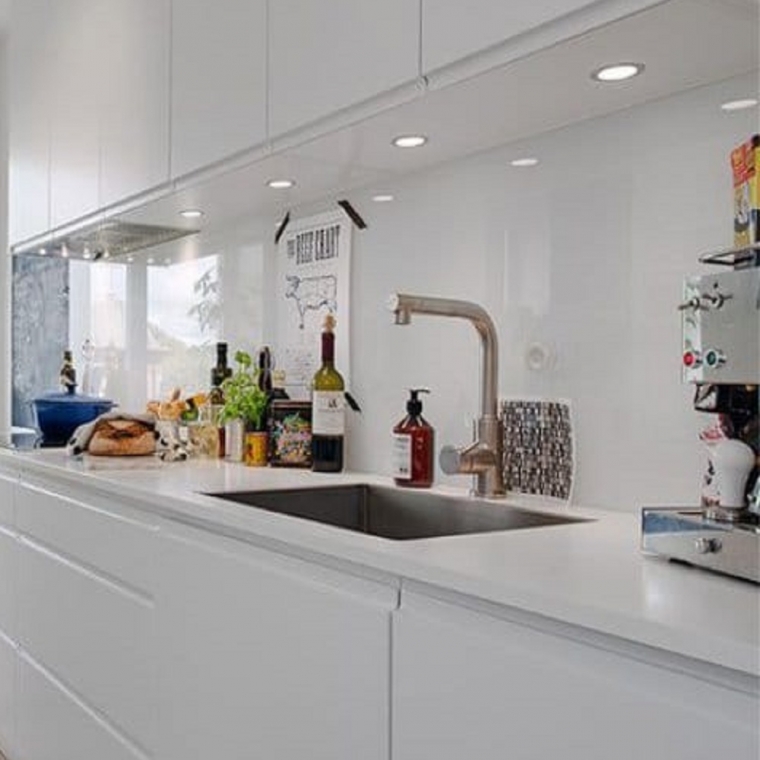 Скіналлі фарбування по каталогу Ral освітлене скло