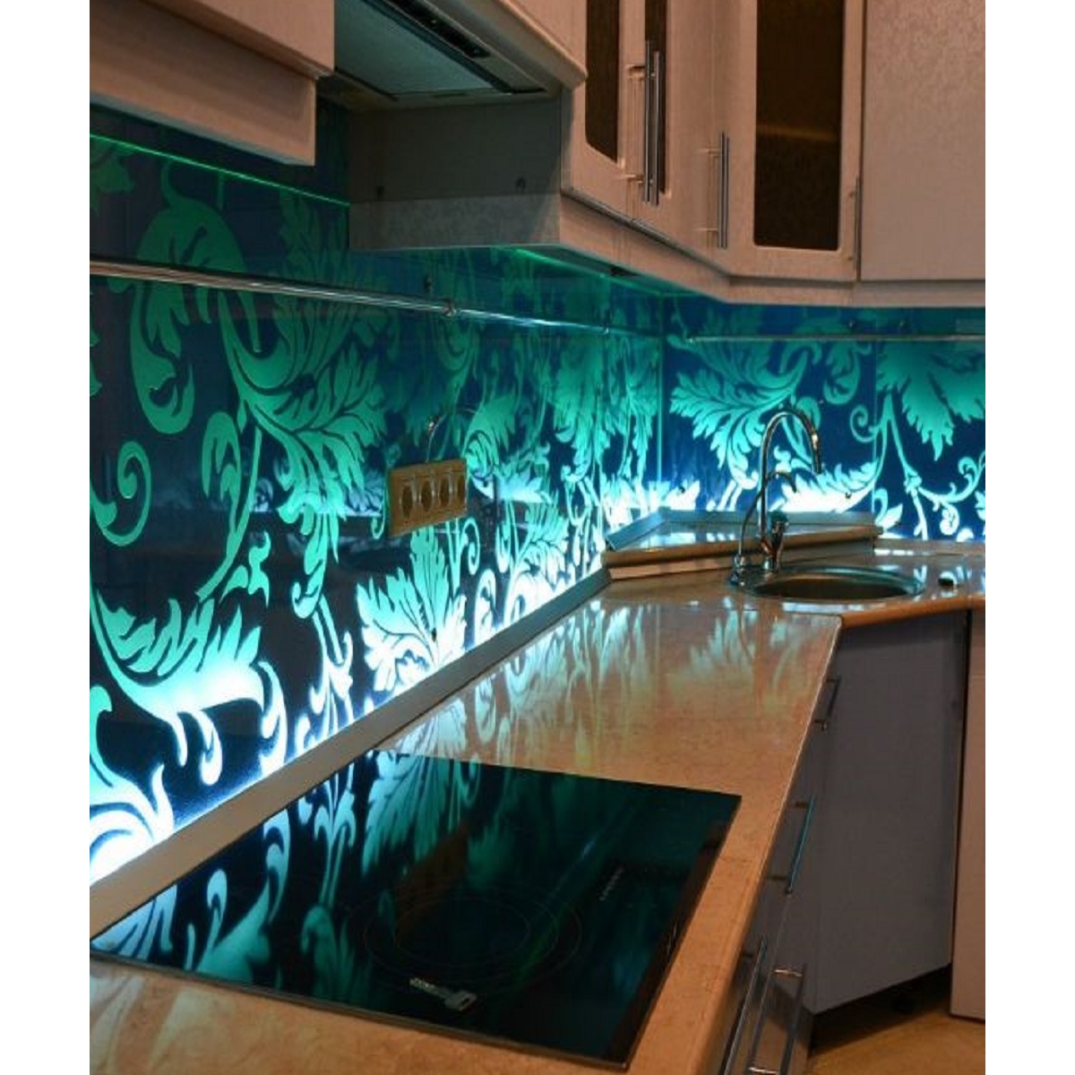 Скіналі піскоструминна обробка скла